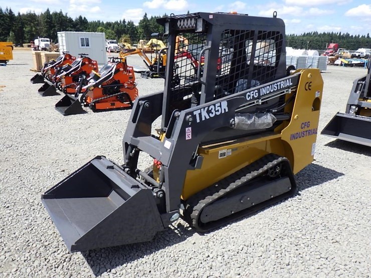 2025-cfg-tk35r-skid-steer-tracked-loader-image-1