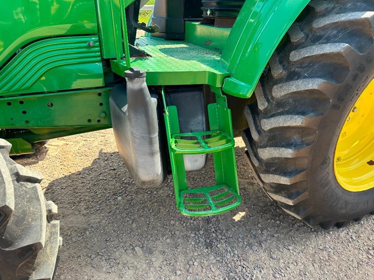 2007-john-deere-6215-image-12
