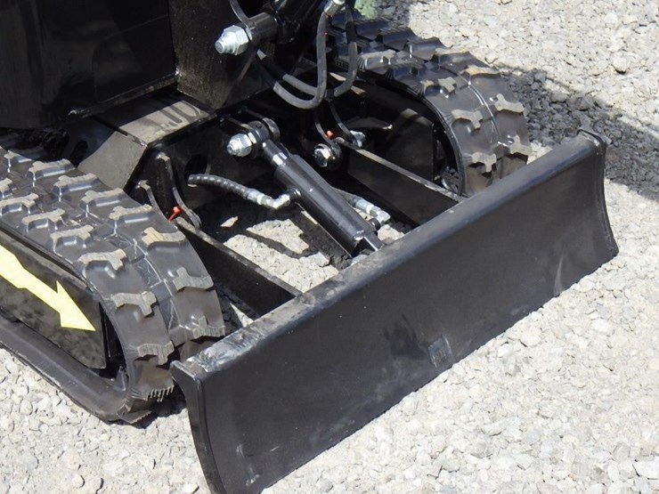 2025-vicsec-va13c-hydraulic-excavator-image-10