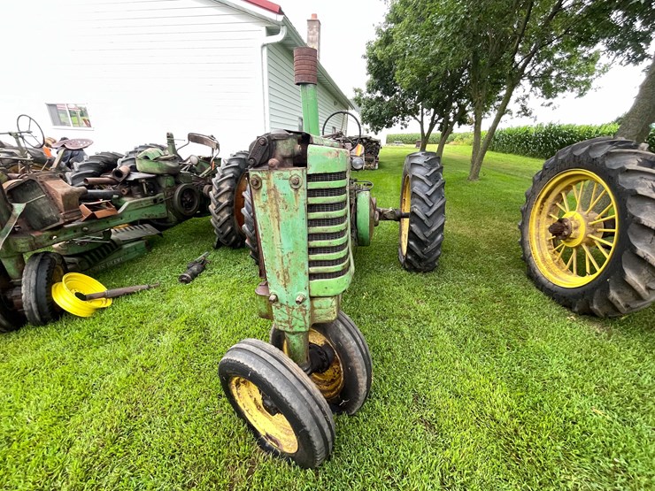#6675-•-john-deere-parts-tractor-image-32