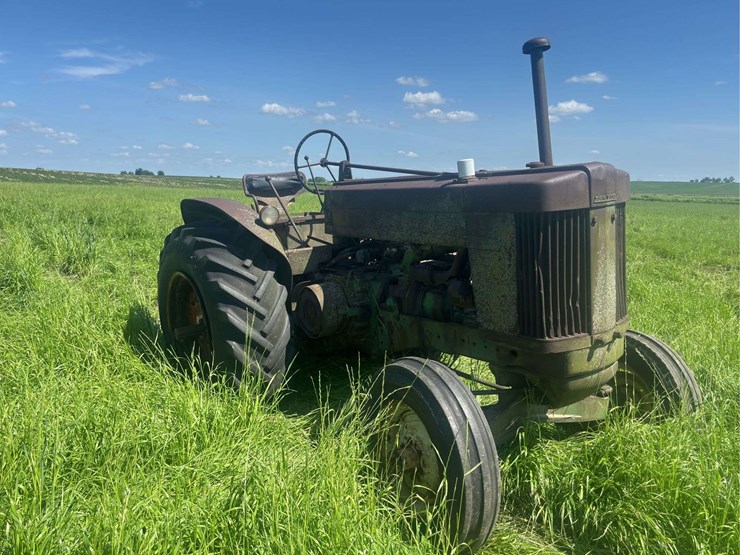 john-deere-70-image-7