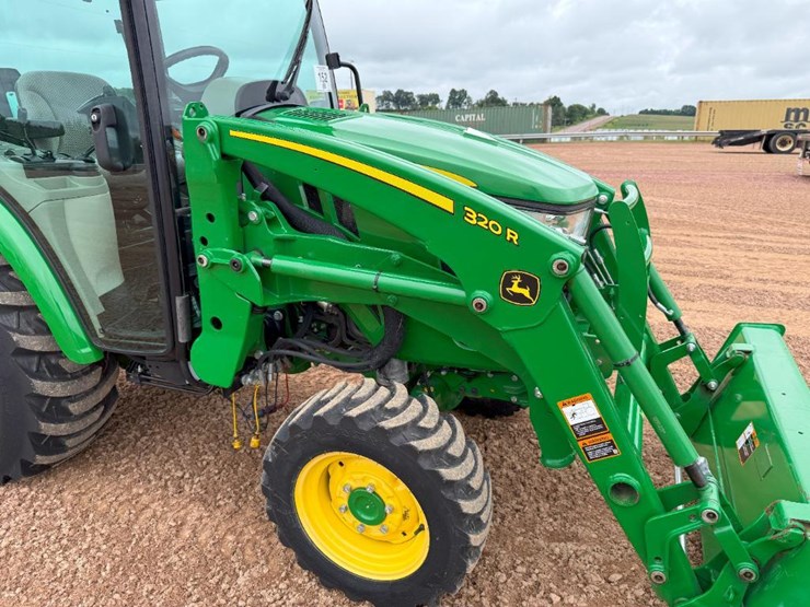 2020-john-deere-3033r-image-20