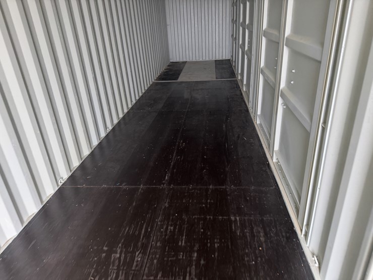#4420-•-40'-high-cube-shipping-container-image-6