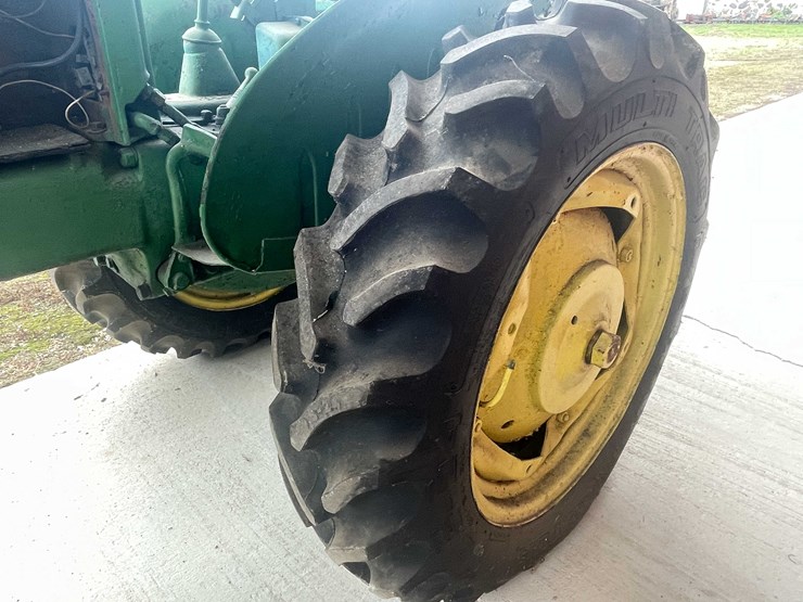 1949-john-deere-1950-image-12