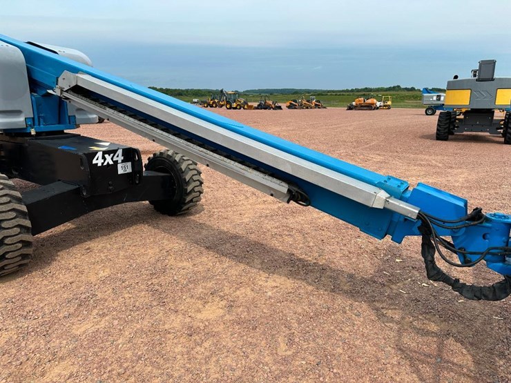 2008-genie-s40-image-36