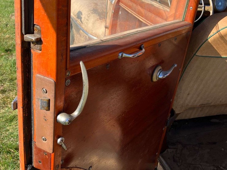 original-1948-ford-woody-image-14