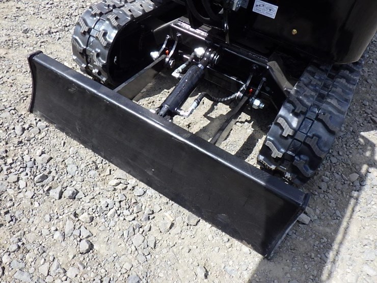 2025-vicsec-vc15-hydraulic-excavator-image-9
