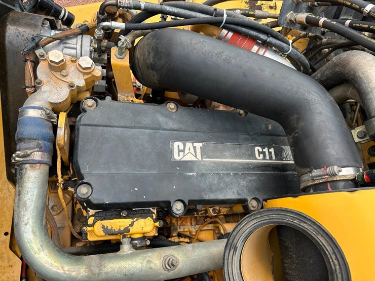 2007-caterpillar-c11-image-47