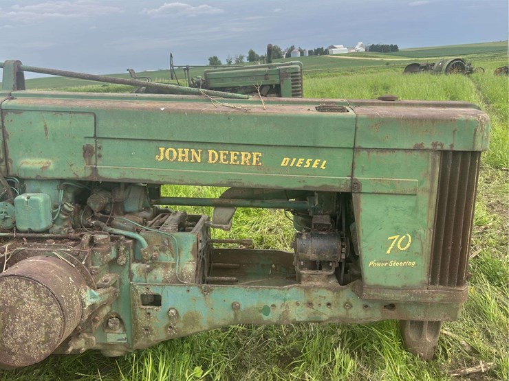 john-deere-70-image-14