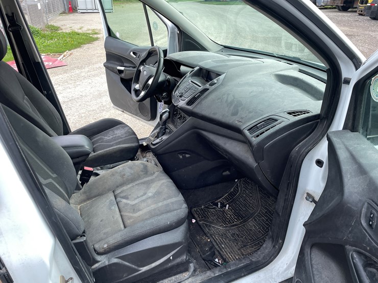 2014-ford-transit-connect-image-30