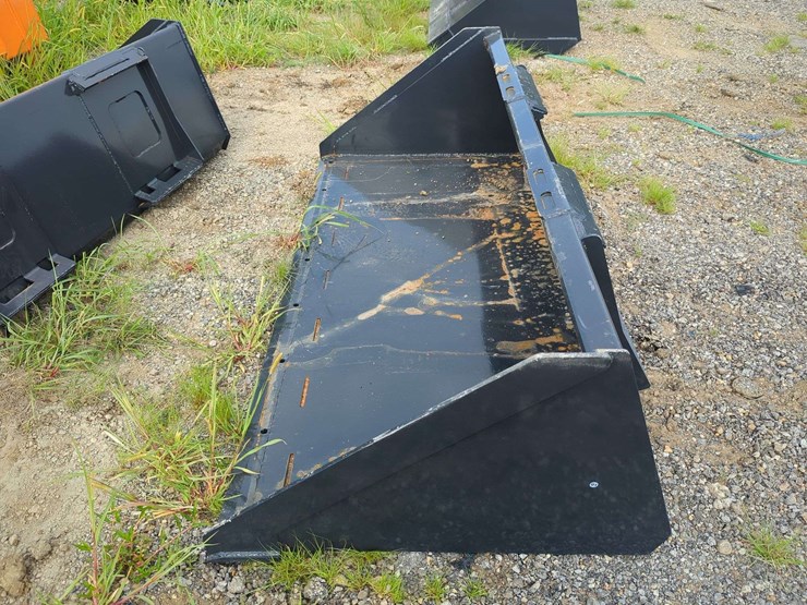 78"-wolverine-track-duty-bucket-tdb-11-78w---skid-steer-image-2
