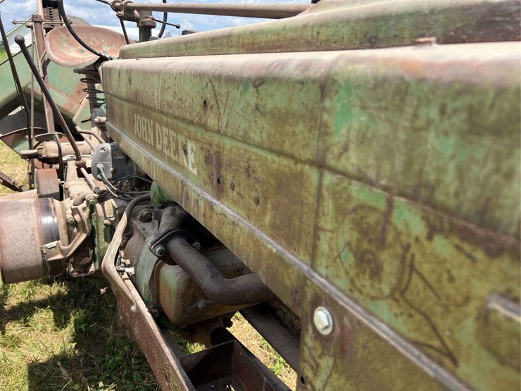 john-deere-b-image-11