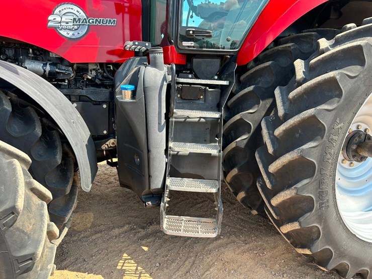 2015-case-ih-magnum-315-image-15