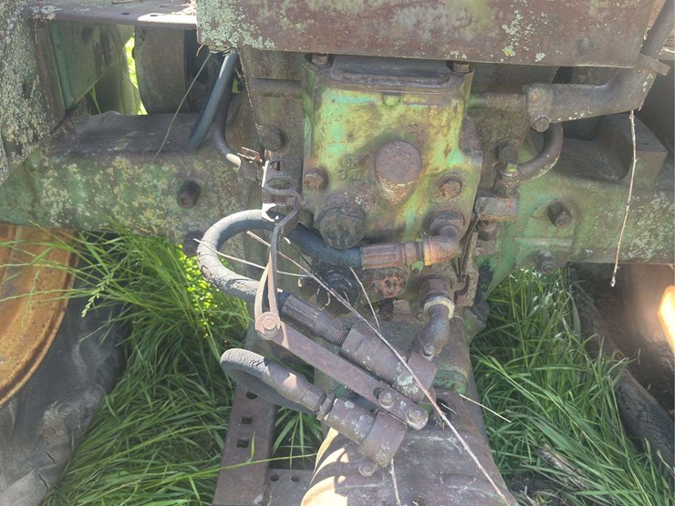 john-deere-70-image-50