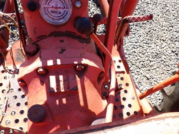 allis-chalmers-tractor-loader-image-22