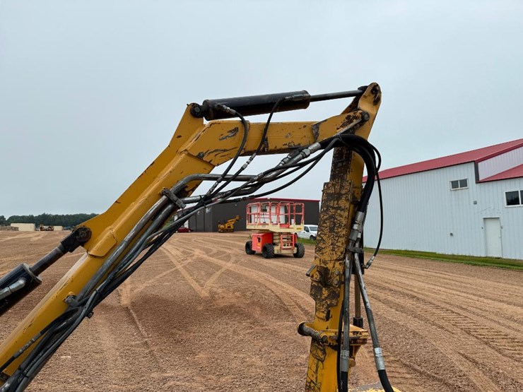 2016-new-holland-ts6.110-image-50