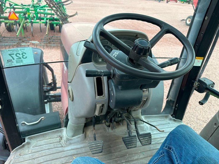 2006-case-ih-mxu115-image-39