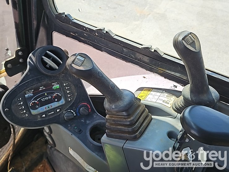 2021-bobcat-e35-image-52