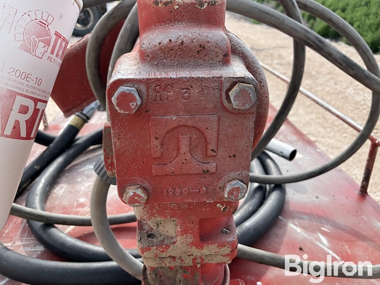 100-gal-portable-fuel-tank-w/12-volt-pump-image-13
