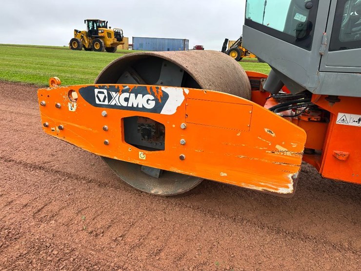 2018-xcmg-cv83pd-image-24