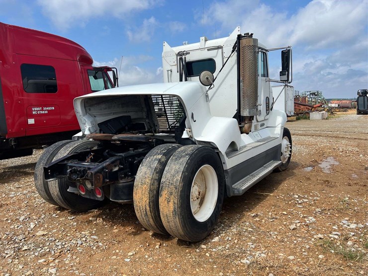 2000-freightliner-s/a-daycab-truck-*inop-image-5