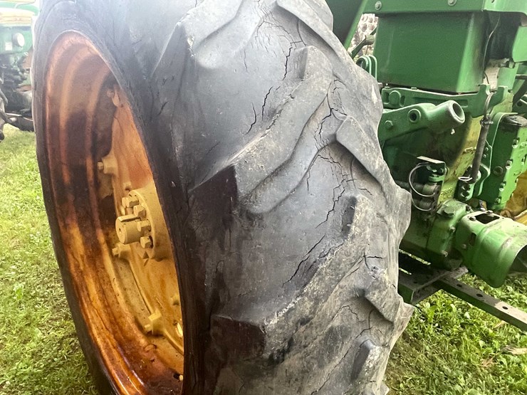 #6685-•-1959---1960-john-deere-tractor-image-11