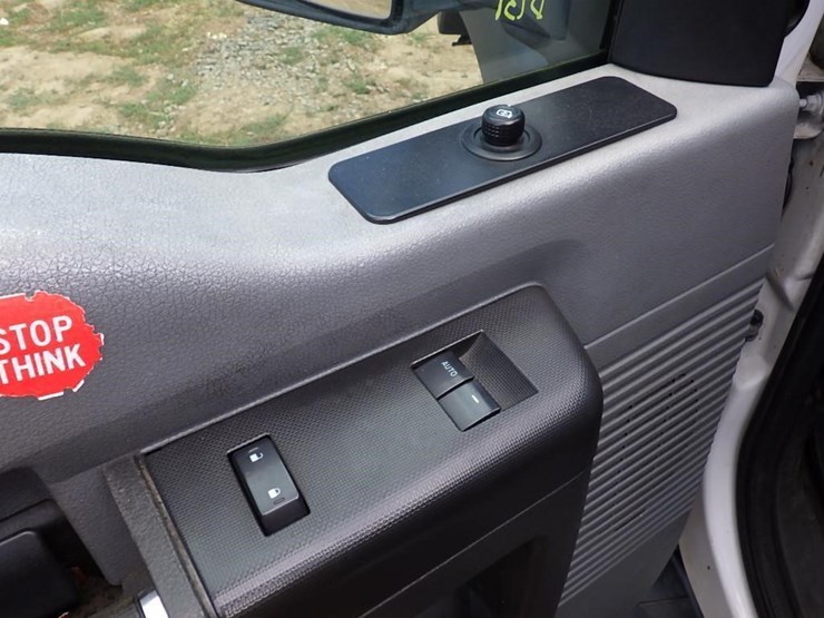 2012-ford-f450-image-30