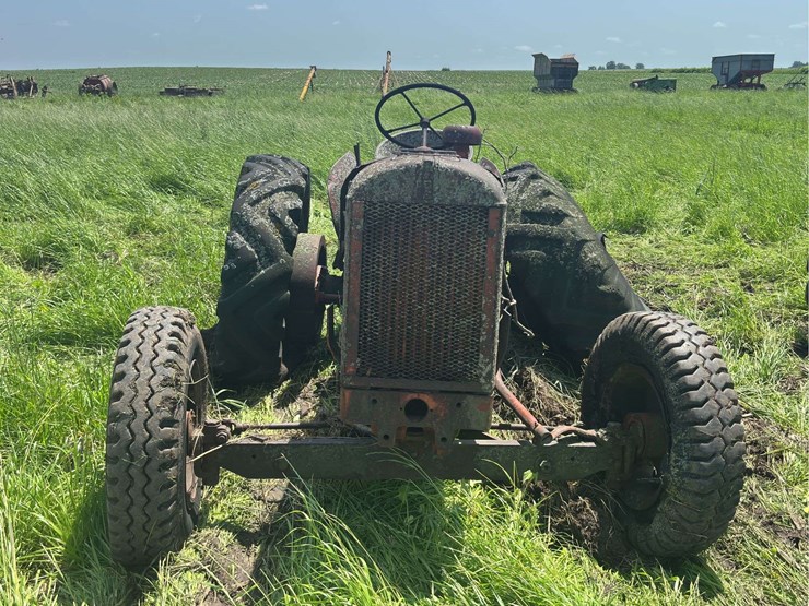 ji-case-tractor-image-9