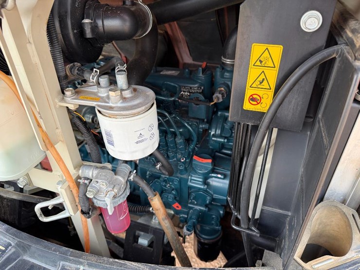 2021-kubota-kx71-3-image-44