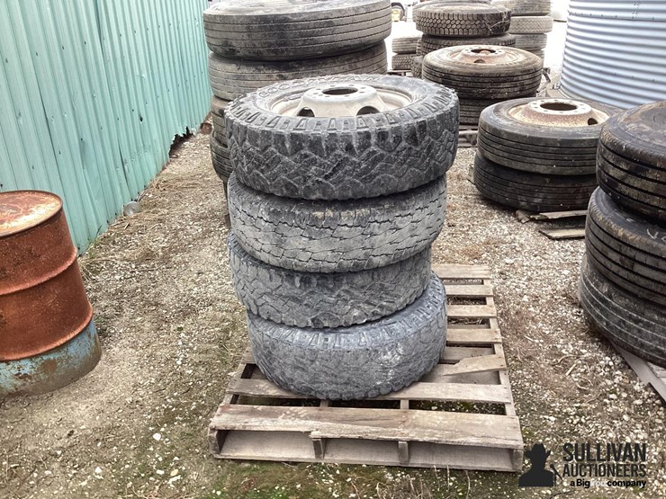 245/75r17-tires-&-rims-image-9