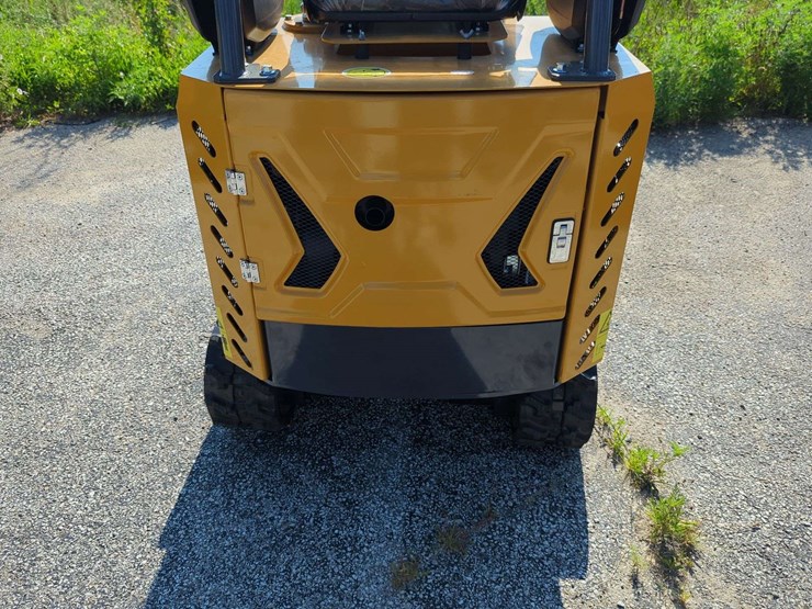 cfg-industrial-mini-excavator---mx12rx-(2025)-image-9