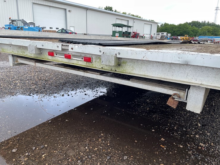 #6349-•-r&r-18'-aluminum-snowmobile-trailer-(no-title)-image-14