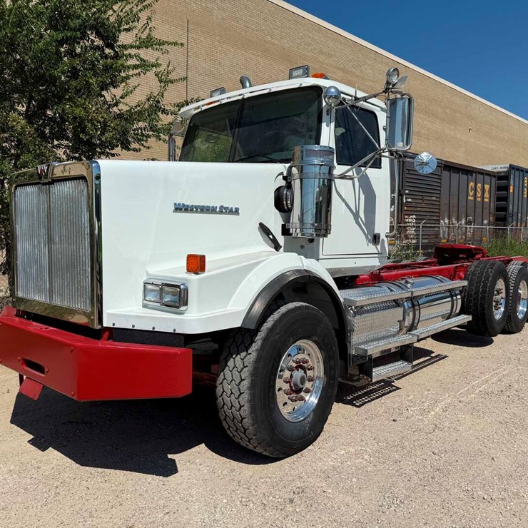 2012 WESTERN STAR 4900