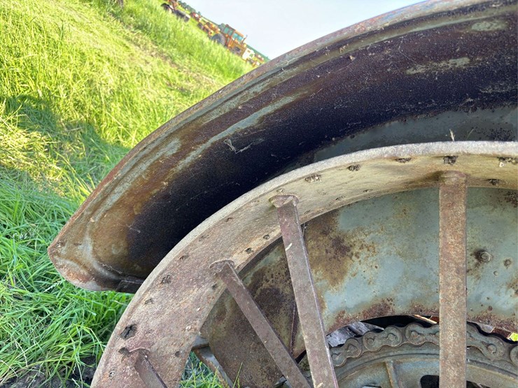 mccormick-deering-titan-10-20-image-25