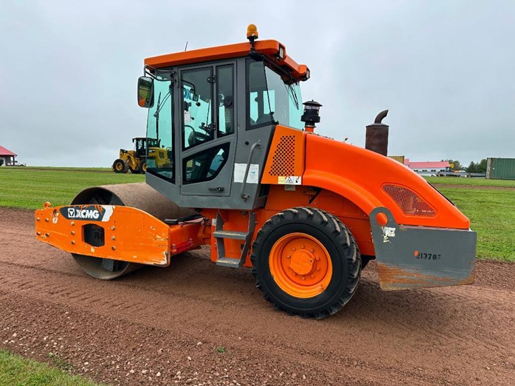 2018-xcmg-cv83pd-image-6
