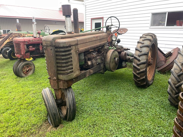 #6672-•-1942-john-deere-tractor-image-1