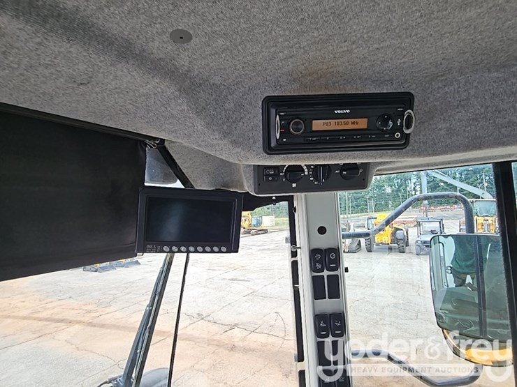2019-volvo-l60h-image-44