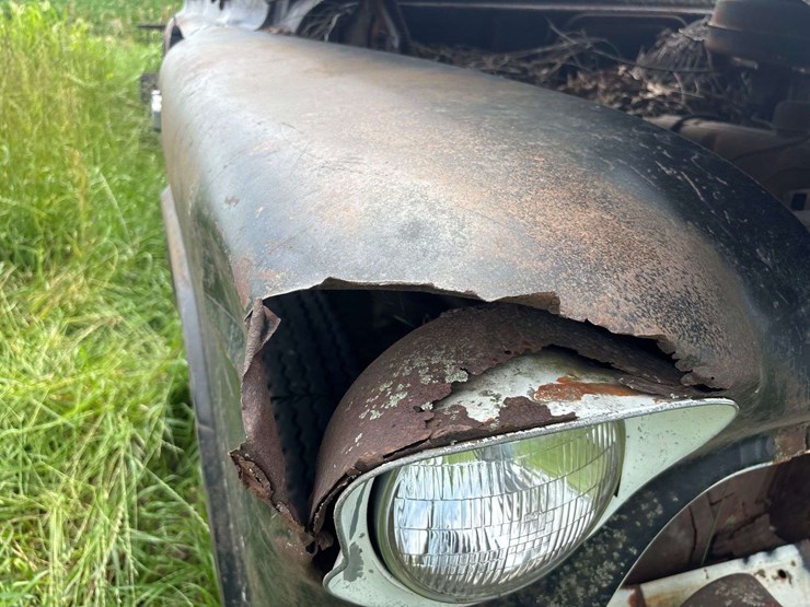 chevy-400-truck-with-minneapolis-moline-corn-sheller-image-29