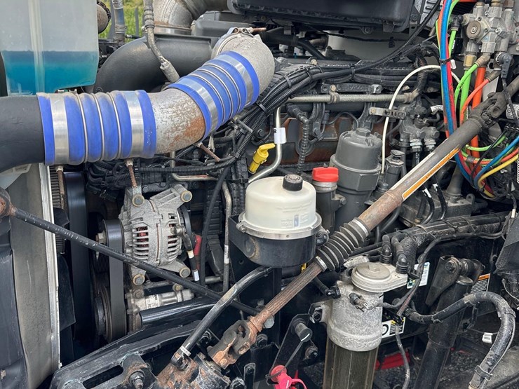 2019-kenworth-t680-image-16