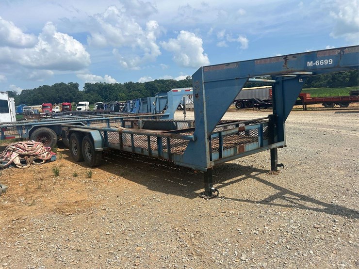 2013-80"-x-20'-t/a-gooseneck-trailer-image-4