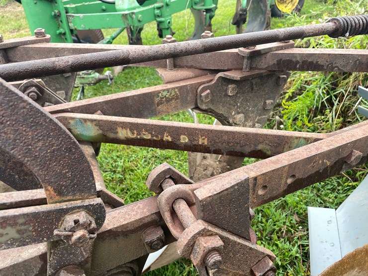 #7465-•-john-deere-3-bottom-plow-image-6
