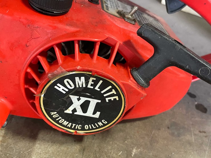 #2116-•-homelite-chainsaw-image-2