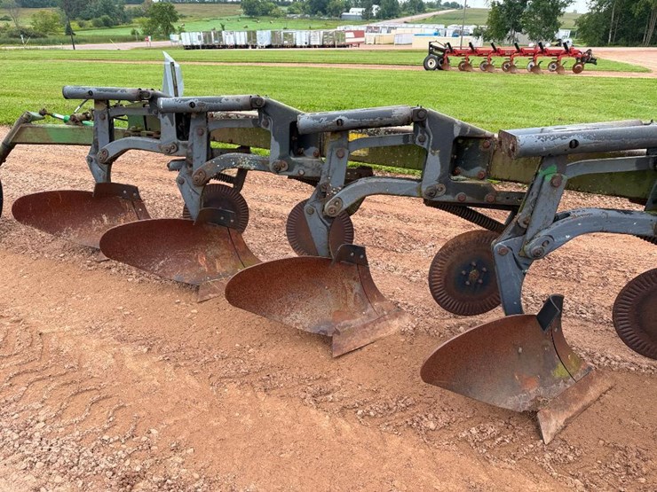 john-deere-2700-image-9