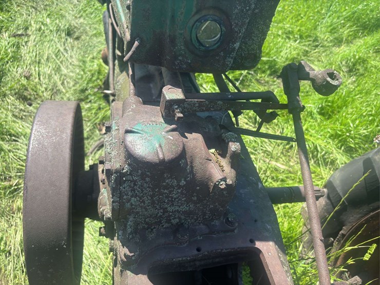 john-deere-h-image-39
