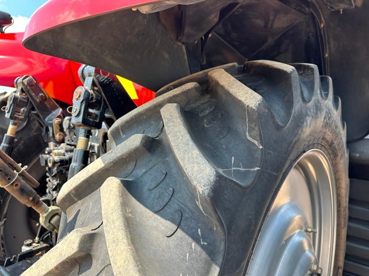 2015-case-ih-magnum-315-image-9