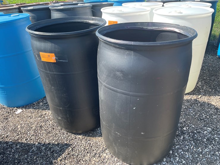 #6344-•-(2)-55-gallon-plastic-drums-image-1