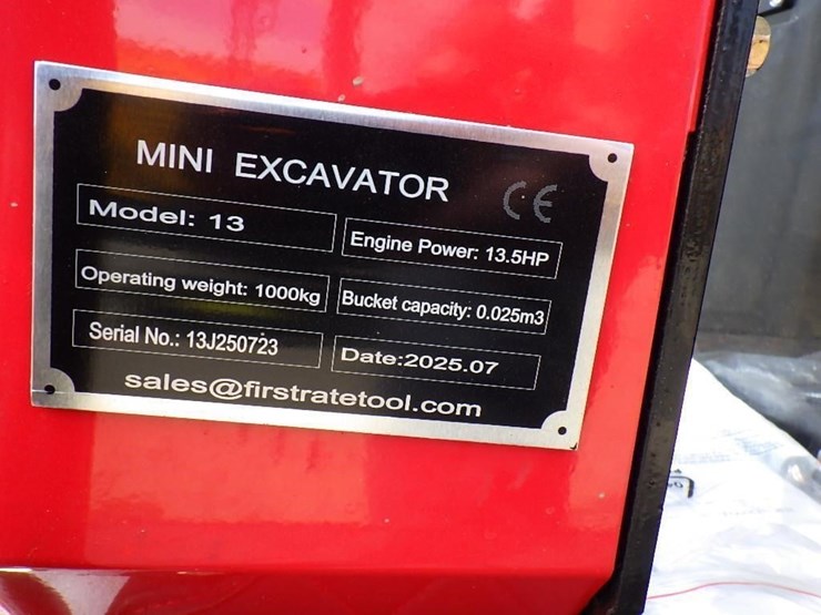 2025-miva-va13-hydraulic-excavator-image-25