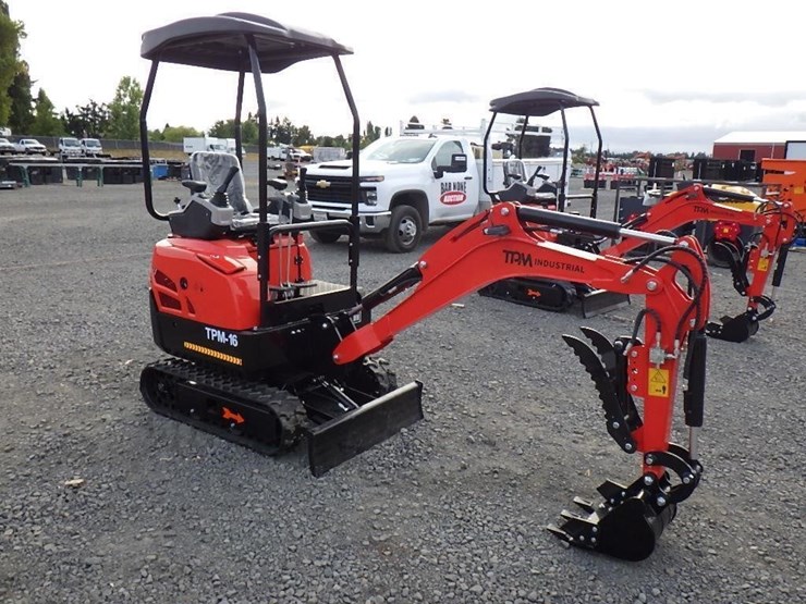 2025-tpm-tpm-16-hydraulic-excavator-image-2