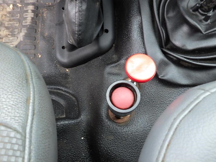 2013-ford-f750-image-32