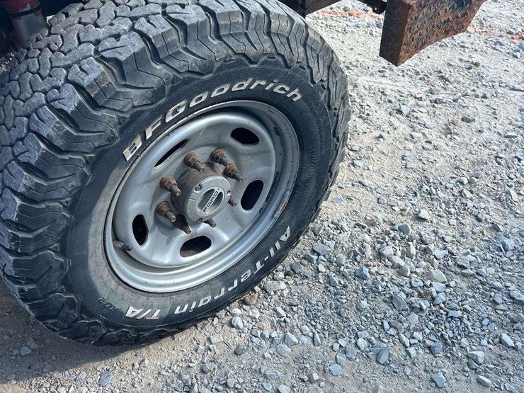 2012-ford-f250-xl-image-25